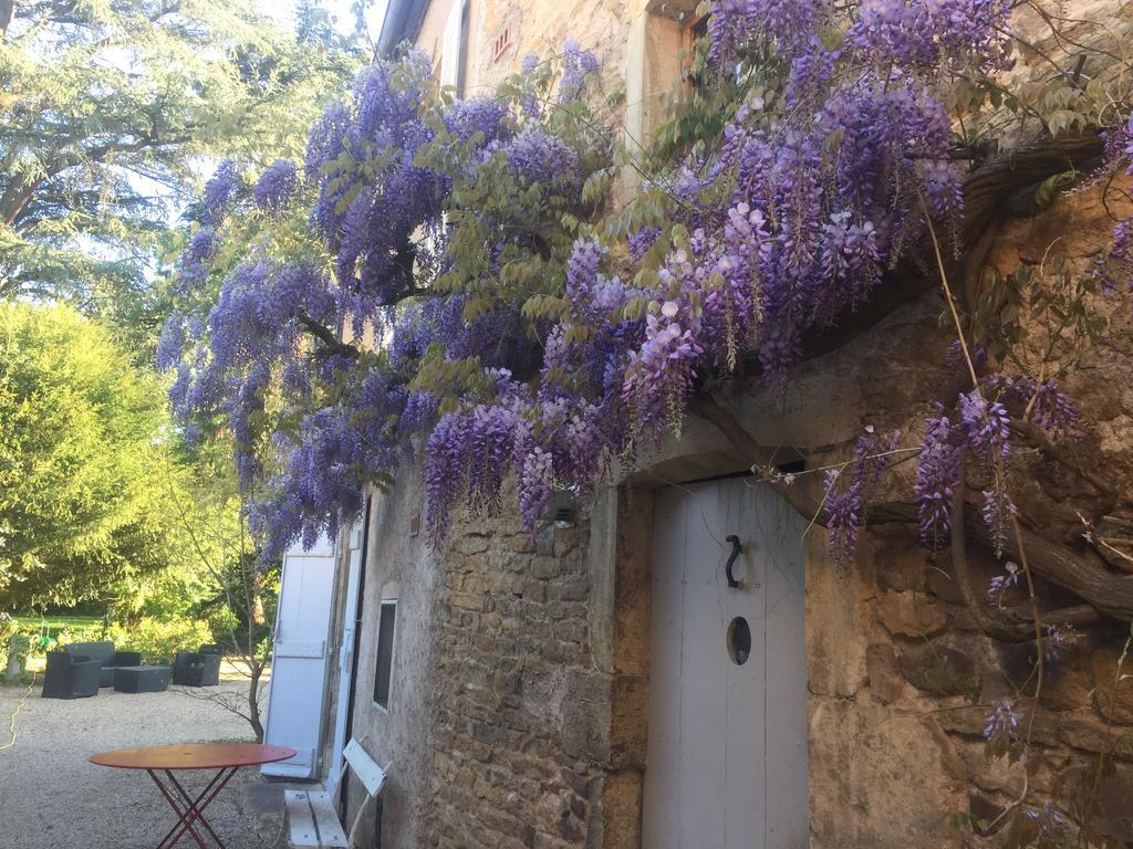 La Maison Des Gardes - Chambres D'Hotes Cluny Exterior foto