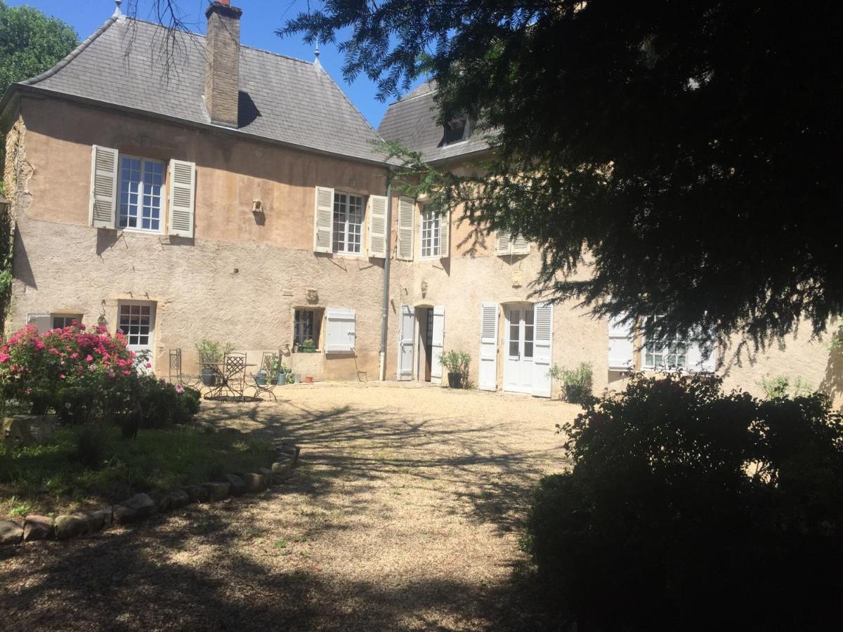 La Maison Des Gardes - Chambres D'Hotes Cluny Exterior foto